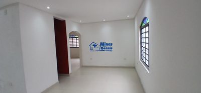 Casa, 5 quartos, 192 m² - Foto 2