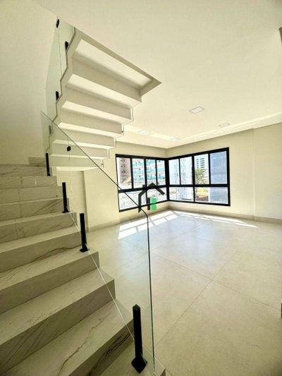 Cobertura, 3 quartos, 192 m² - Foto 2
