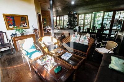 Casa, 3 quartos, 239 m² - Foto 2