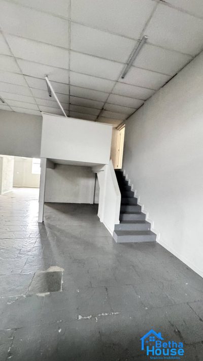 Loja-Salão, 300 m² - Foto 2