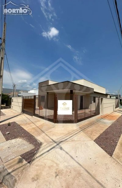 Casa, 3 quartos, 136 m² - Foto 1