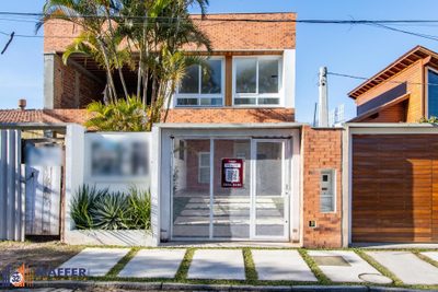 Casa, 3 quartos, 175 m² - Foto 1