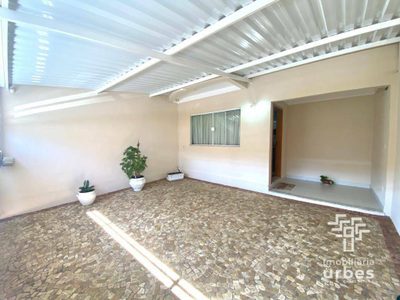 Casa, 3 quartos, 218 m² - Foto 2