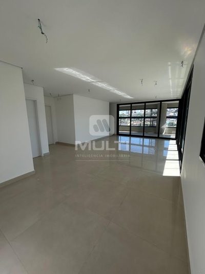 Apartamento, 3 quartos, 203 m² - Foto 2