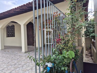 Casa, 8 quartos, 327 m² - Foto 4