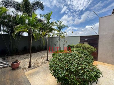 Casa, 4 quartos, 275 m² - Foto 1