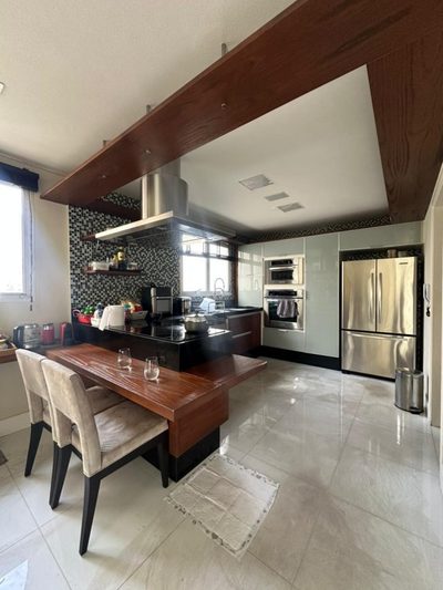 Apartamento, 4 quartos, 270 m² - Foto 1
