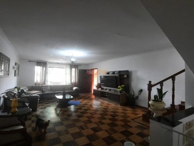 Sobrado, 3 quartos, 256 m² - Foto 2