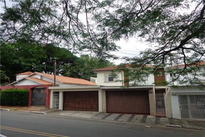 Casa, 3 quartos, 216 m² - Foto 1