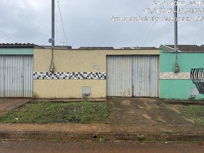 Casa, 2 quartos, 180 m² - Foto 1