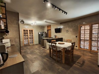 Sobrado, 5 quartos, 450 m² - Foto 2