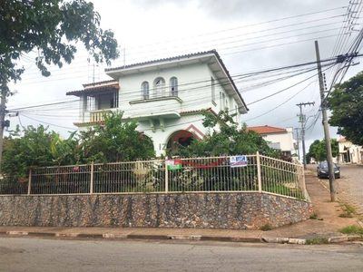 Casa, 5 quartos - Foto 1