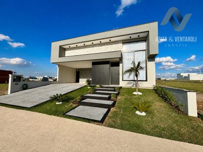 Casa, 3 quartos, 202 m² - Foto 1
