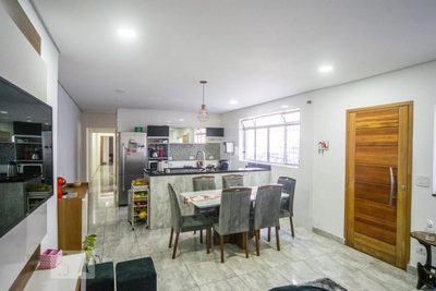 Casa, 3 quartos, 250 m² - Foto 4