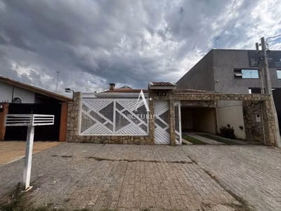 Casa, 3 quartos, 179 m² - Foto 1