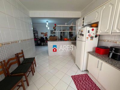 Casa, 3 quartos, 146 m² - Foto 1