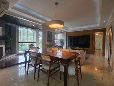 Casa, 4 quartos, 380 m² - Foto 1