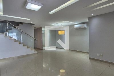 Casa, 4 quartos, 370 m² - Foto 1