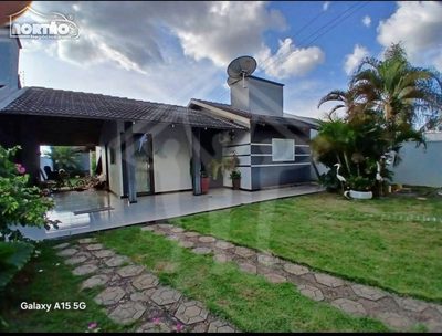 Casa, 4 quartos, 160 m² - Foto 1