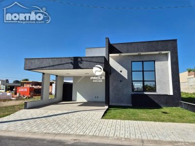 Casa, 5 quartos, 173 m² - Foto 1