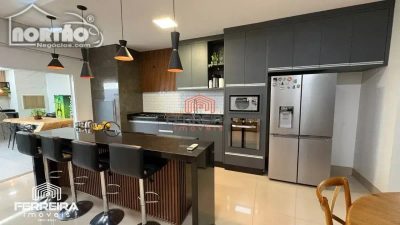 Casa, 3 quartos, 208 m² - Foto 4