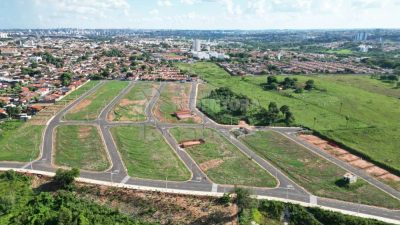 Terreno, 200 m² - Foto 1