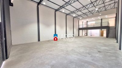 Depósito-Galpão, 355 m² - Foto 1