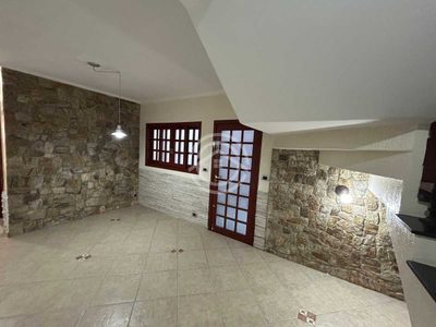 Casa, 3 quartos, 212 m² - Foto 3