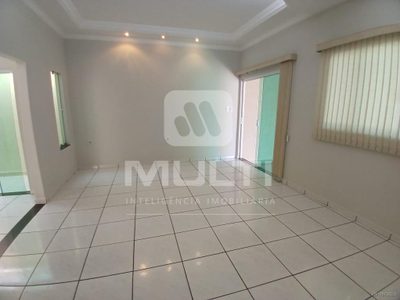 Casa, 3 quartos, 181 m² - Foto 2