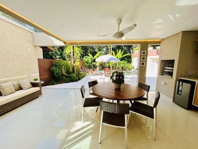 Casa, 5 quartos, 285 m² - Foto 1