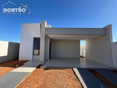 Casa, 2 quartos, 77 m² - Foto 1