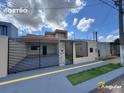 Casa, 3 quartos - Foto 1