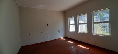 Casa, 1 quarto, 178 m² - Foto 2