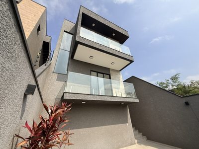 Casa, 3 quartos, 143 m² - Foto 1