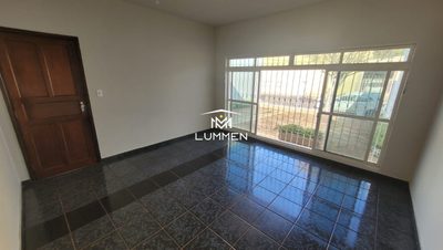 Casa, 6 quartos, 212 m² - Foto 3