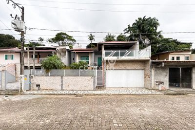 Casa, 3 quartos, 222 m² - Foto 2