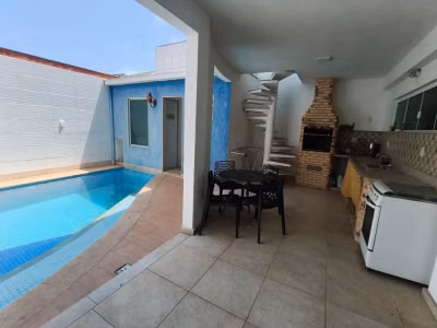 Casa, 4 quartos, 200 m² - Foto 1