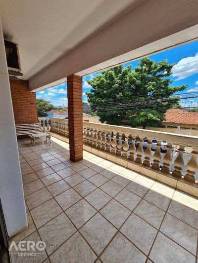 Casa, 3 quartos, 335 m² - Foto 1