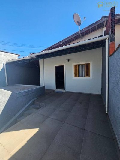 Casa, 3 quartos, 175 m² - Foto 1