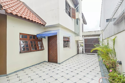 Sobrado, 3 quartos, 330 m² - Foto 1