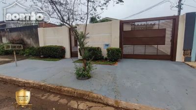 Casa, 4 quartos, 250 m² - Foto 1