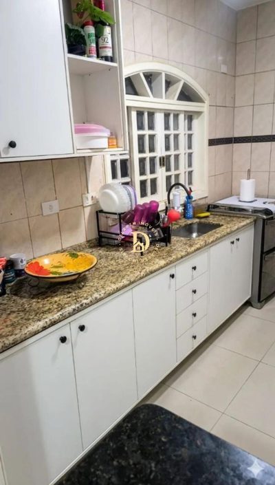 Casa, 4 quartos, 255 m² - Foto 2