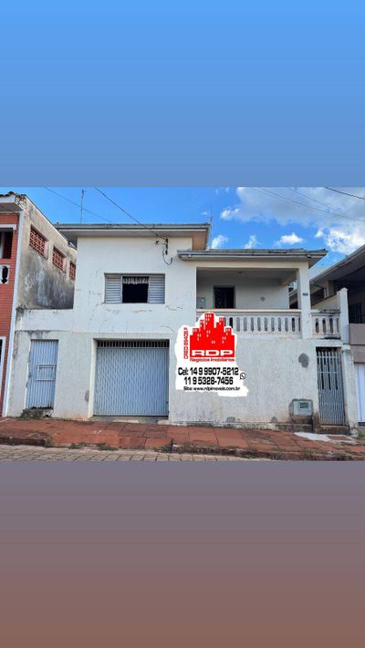 Casa, 4 quartos, 188 m² - Foto 1