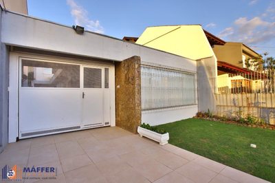 Casa, 5 quartos, 249 m² - Foto 1