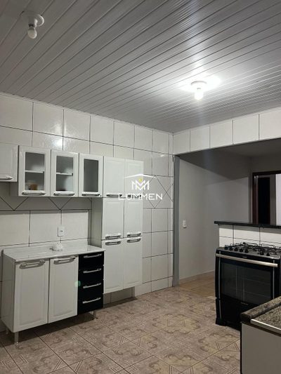 Casa, 2 quartos, 200 m² - Foto 1