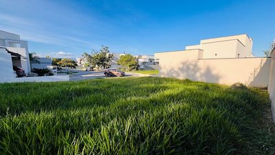Loteamento e Condomínio, 525 m² - Foto 1