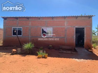 Casa, 3 quartos, 60 m² - Foto 1