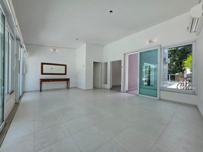 Casa, 4 quartos, 240 m² - Foto 4