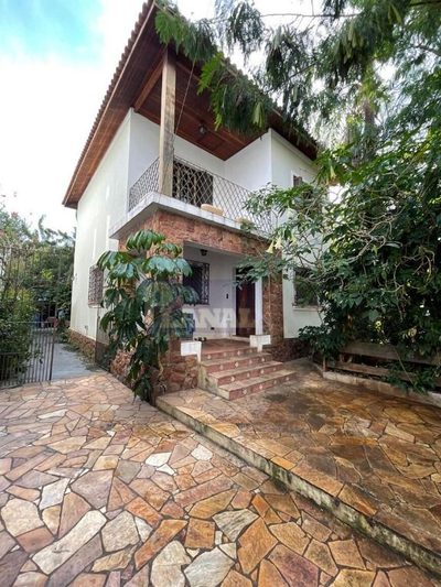 Sobrado, 5 quartos, 250 m² - Foto 1