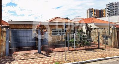 Casa, 4 quartos, 246 m² - Foto 1